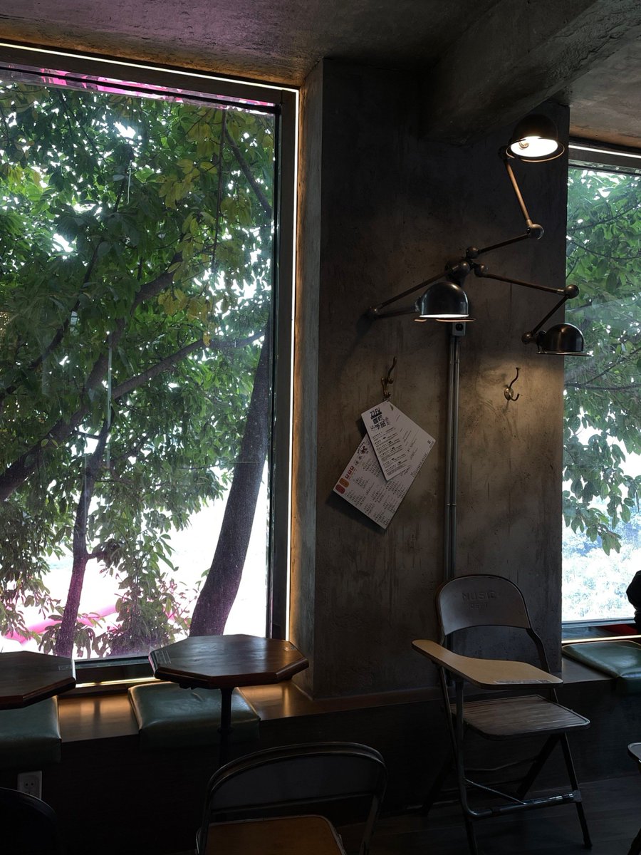 5robe6rtellieng's tweet photo. Hey! Caught your eye at the café—wondered if you’d want to grab a coffee with me this weekend It’d be great to chat more!， https://t.co/3VpXQi4dMr