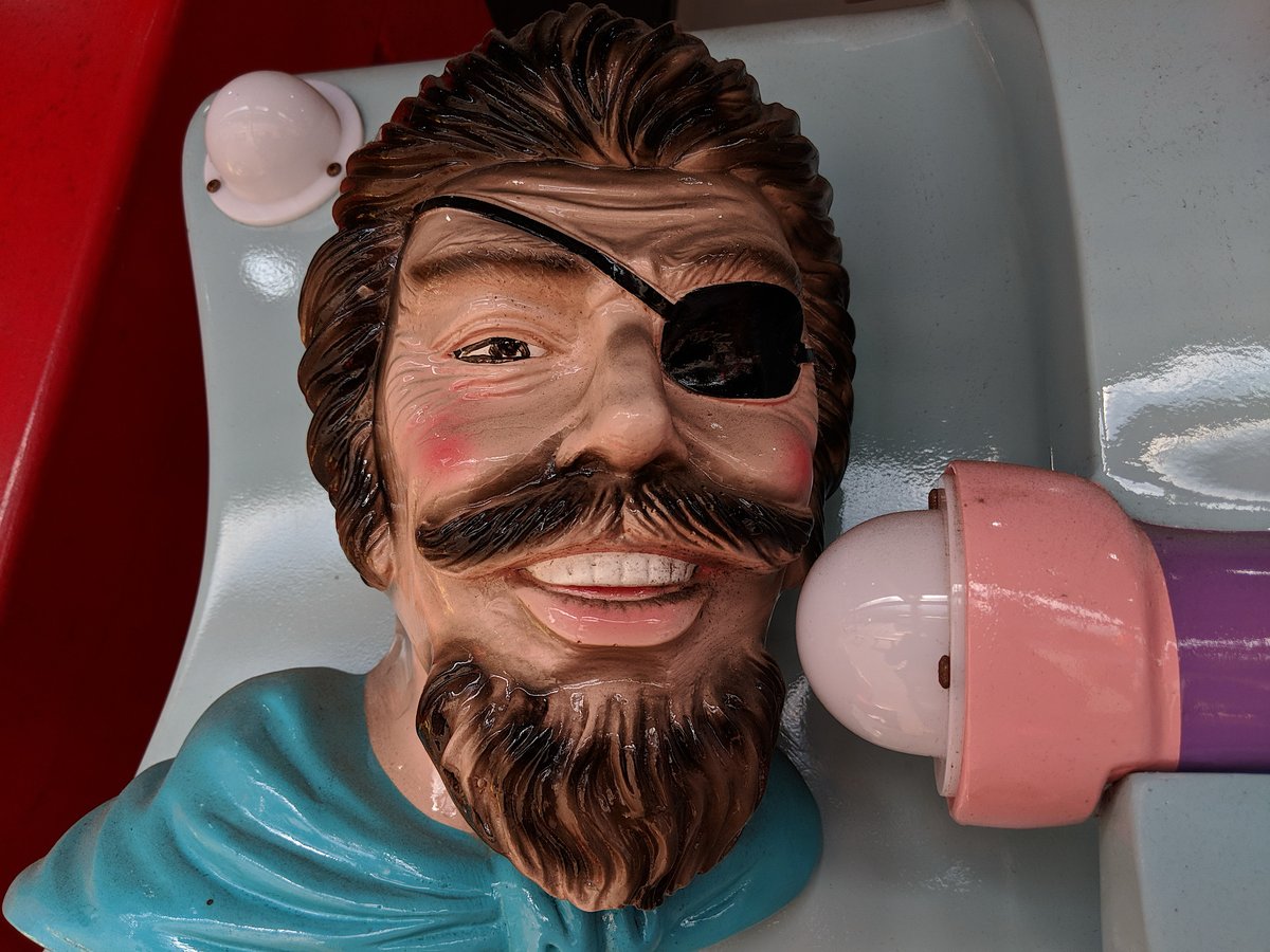 krishna953x's tweet photo. #Pirate #PirateStatue #PirateFigure #OneEyedPirate #PirateFace #Statue #PlasticFigure #KiddieRide #GooglePixel2 #Pixel2 #GooglePixel #SmartphonePhotography #MobilePhotography #Photography #fotografia #fotografie #Photographie https://t.co/yc3E2ViPNJ