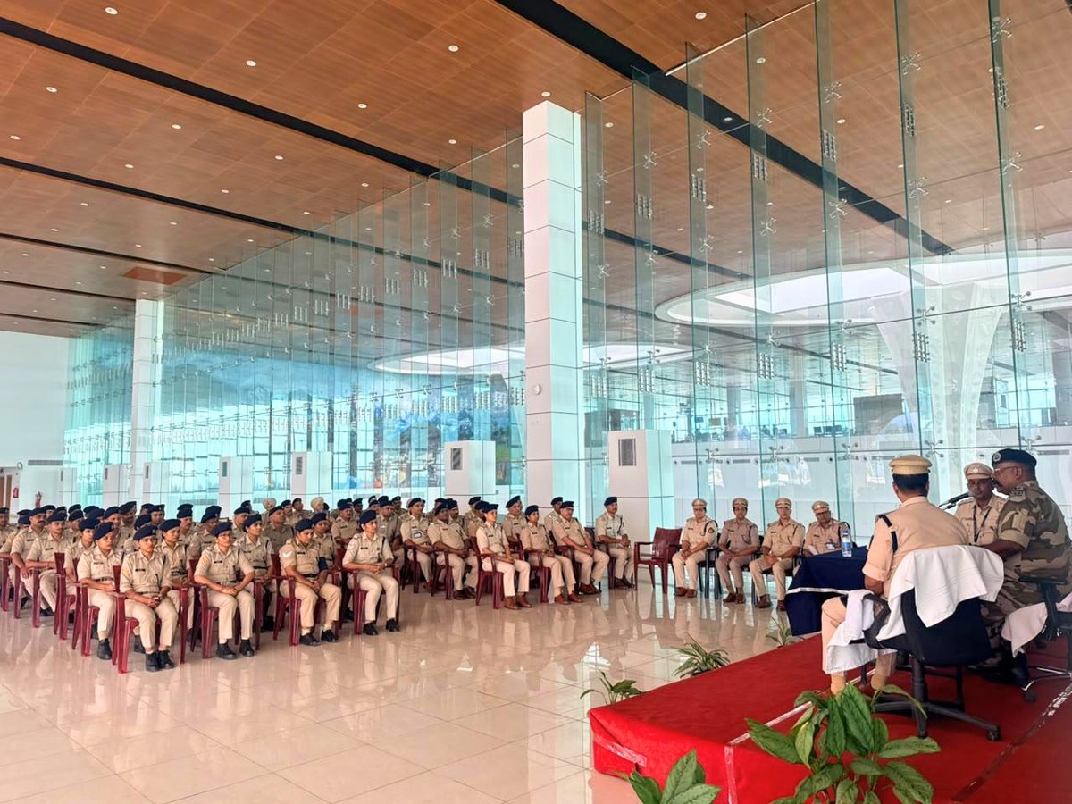CISFAirport's tweet photo. 𝐈𝐆/𝐀𝐏𝐒-𝐈 𝐢𝐧𝐬𝐩𝐞𝐜𝐭𝐬 𝐂𝐈𝐒𝐅 𝐔𝐧𝐢𝐭 𝐀𝐒𝐆 𝐃𝐞𝐡𝐫𝐚𝐝𝐮𝐧

Shri Senthil Avoodai Krishna Raj S., IPS, IG/APS-I, conducted the Formal Annual Inspection of CISF Unit ASG Dehradun.

During the visit, IG/APS-I was accorded a Guard of Honour, followed by inspection of the Quarter Guard and plantation of a sapling. He reviewed the Unit’s operational and administrative preparedness through inspections of key security installations, including the perimeter wall, Terminal Building, SHA, SOCC, Unit Line, Barracks and Dog Squad/BDDS, and interacted with duty personnel.

A mock drill simulating an armed attack through the perimeter wall was also conducted. A Ladies Rest Room at the Terminal Building and a newly installed Roti Maker at the Unit Line Mess were inaugurated during the visit. Meetings were also held with AAI, BCAS, representatives of airlines and Unit officers to review security infrastructure, operational preparedness, welfare and administrative matters.

Addressing the Sainik Sammelan, IG/APS-I sensitised personnel on effective discharge of their duties and emphasised professional conduct, alertness, dedication and commitment towards duty.

#CISF #AviationSecurity #ProtectionAndSecurity #SecureSkies #DehradunAirport
@HMOIndia @MoCA_GoI @CISFHQrs @aaidoonairport