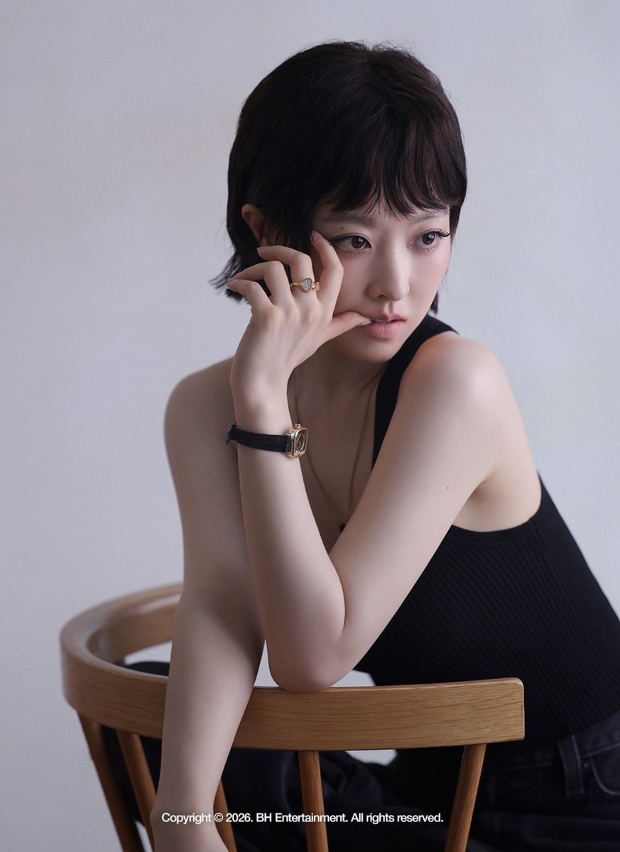 parkiminji's tweet photo. Park Boyoung X Chopard for W Korea bhind shoot! https://t.co/vhLIWiwarw
