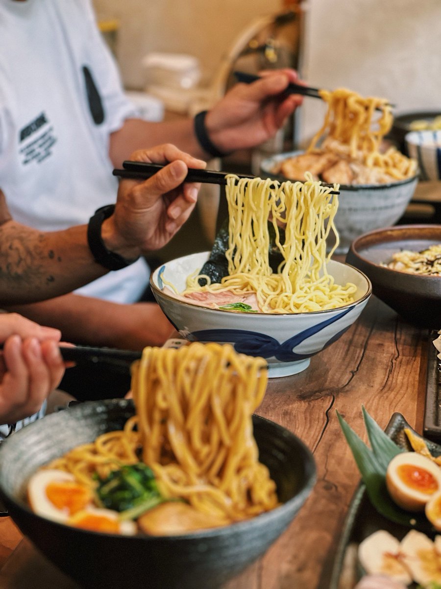 Asrawijaya1's tweet photo. Late night craving = hot ramen with soft-boiled egg. This tiny ramen shop down the alley only opens after 10 PM, and the warm steam feels like a hug for a tiring day. https://t.co/AsFIiA9b16