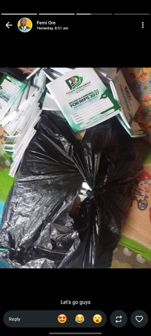 Richblaq27's tweet photo. Investing in our students' future exercise books from the @PelumiEsq_ Olajengbesi Youth & Student Network hitting the ground in Ijesa North.
This is what grassroots commitment looks like. Let's go! 💪
#PelumiOlajengbesi #ForReps2027 #IjesaNorth #POYSN https://t.co/kKKyXCCFo0
