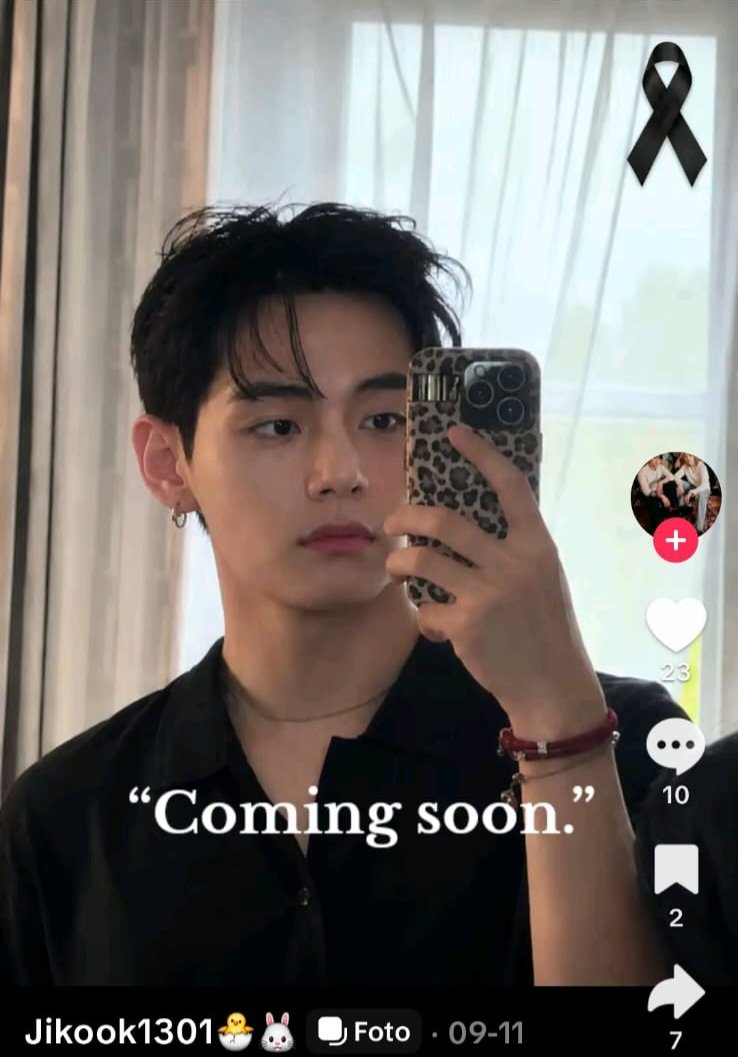 thvgroovy's tweet photo. I'm gonna need them put Taehyung in a fkn fortress the day he sets foot in South America cause this is NOT normal! https://t.co/gtKaUCBEGH