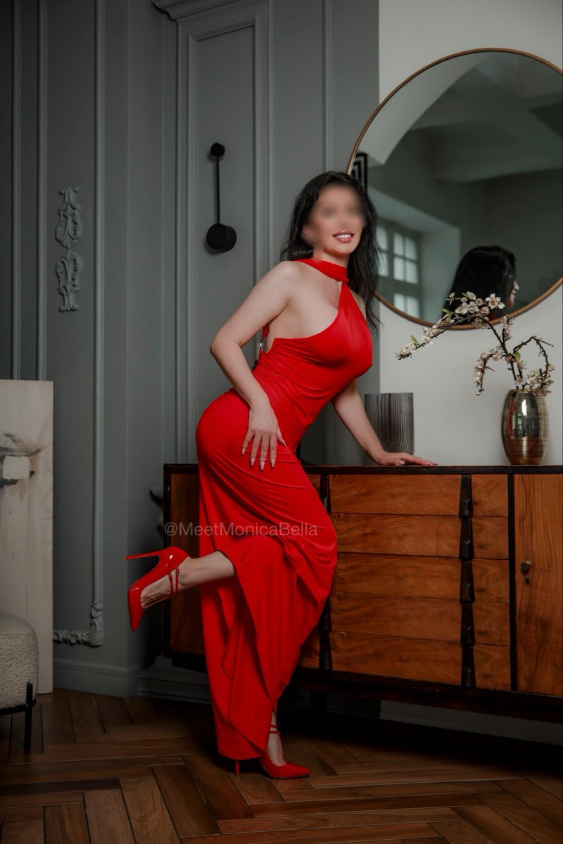 DateMonicaBella's tweet photo. Canโt take me to dinner? At least take me online. Private virtual dates with guaranteed heaps of fun ๐ Details are on my website.
#virtuallife #virtualassistants #ladyinred https://t.co/AlrHsANRam