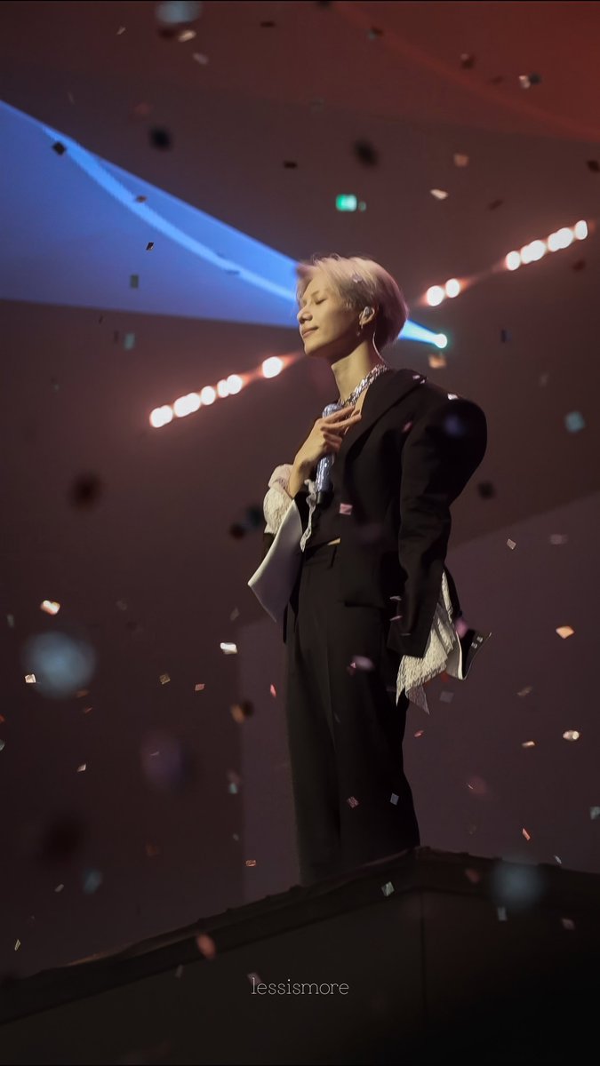lessismore718's tweet photo. 260918 <LiMiNaL> in SEOUL

꿈꾸듯 서로를 느껴 더✨

#태민 #TAEMIN #テミン #泰民 
#TAEMIN_LiMiNaL #TAEMINWORLDTOUR https://t.co/aqOL6khuJZ