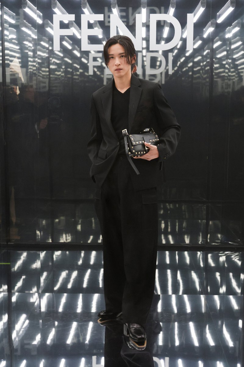 sirenssonar's tweet photo. meguro's photocall from fendi spring-summer 2027 show is so fab. he's always been naturally cool, but his confidence has become more apparent than before and it makes meguro looks so charismatic to me.

#Fendi #FendiSS27 #FENDIxRenMeguro #RenMeguro https://t.co/MND6PmcQco