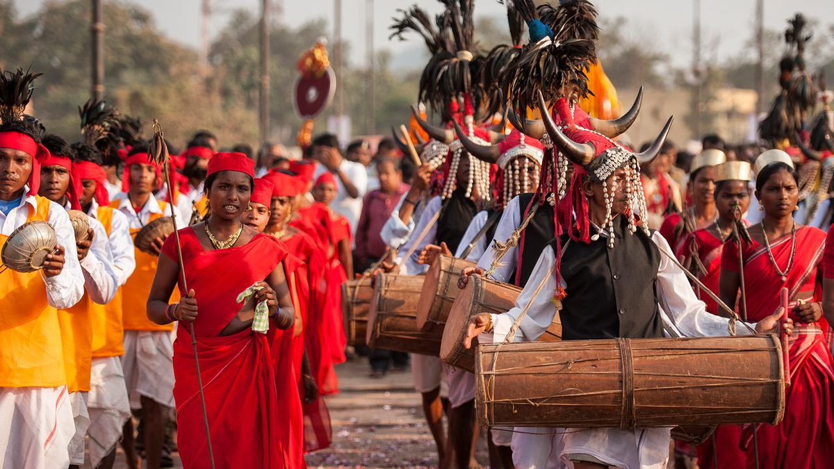 farzlicioustahe's tweet photo. The Paradise movie lo Unna

Tribes-- Savara,  Native of Andhra Parvathipuram and Odisha

Dressing style --Maria Tribe of Chattisgarh

Paradise movie lo Telangana gurunchi ani chepi pakka states Kattu bottu dhobbesaru. https://t.co/L0L2ufthdX