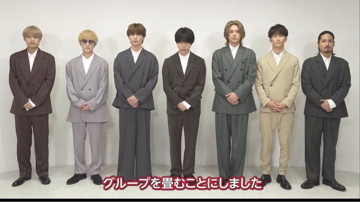 kamikai_buzz's tweet photo. ジャ○ーズには、会見用の衣装が完備されてん？？

　← WEST.解散
　　　　　　　　  　　　　　　　キンプリ脱退→ https://t.co/aSlBNg0622