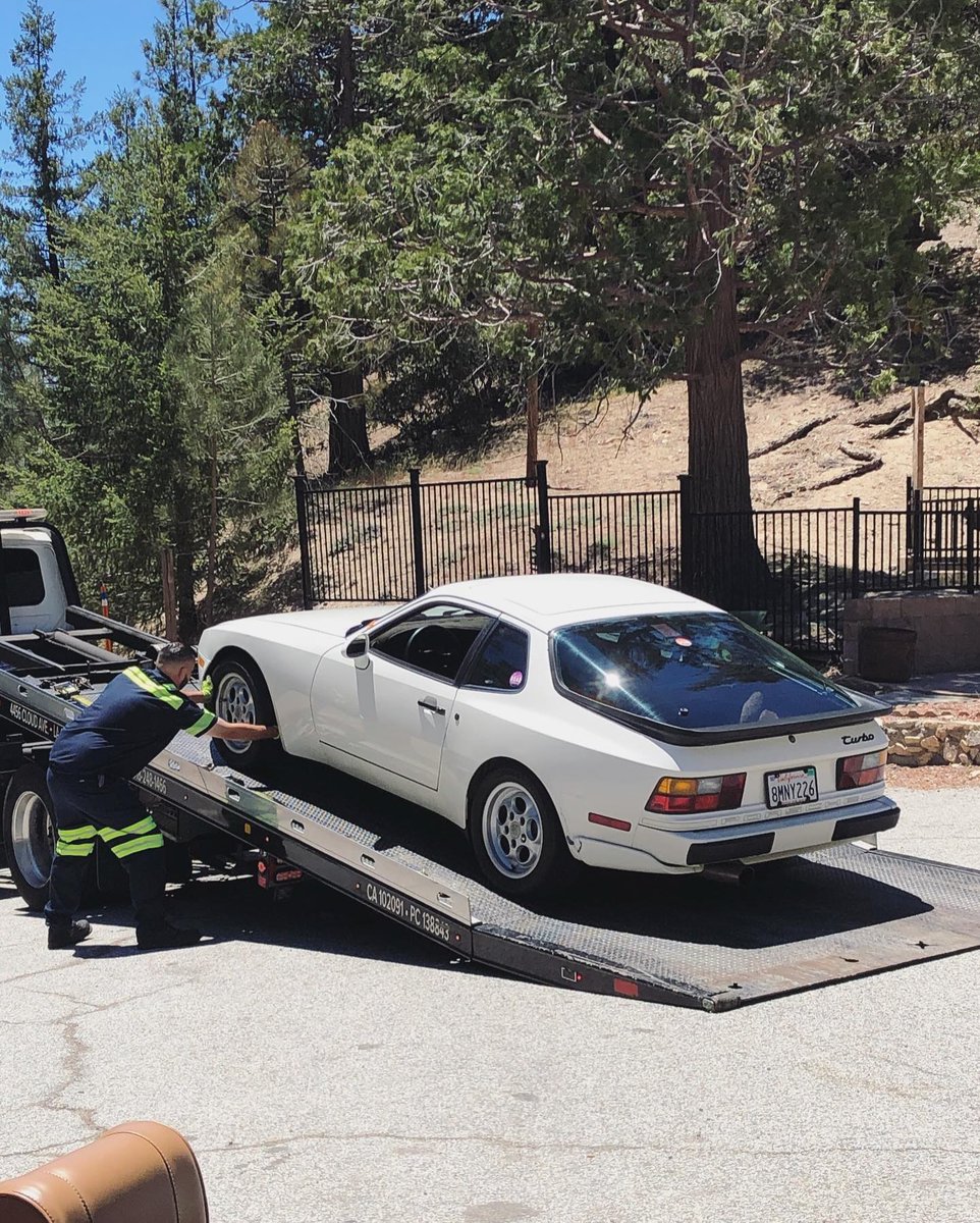 EmersonStadel's tweet photo. I had three tows on the same road in two months. How is that even possible? Rule of thumb: never buy a white car? https://t.co/yY5oVO9f6K