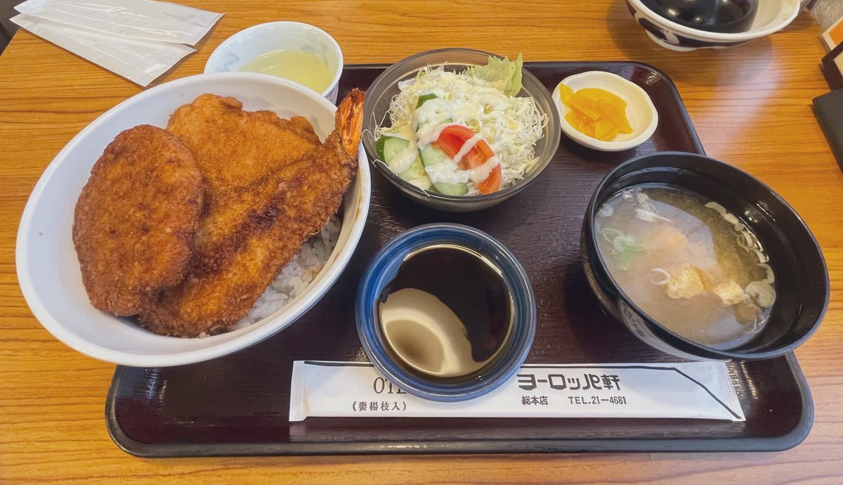 fes_takoGG's tweet photo. 出張メシ https://t.co/WeuuJfXqdM