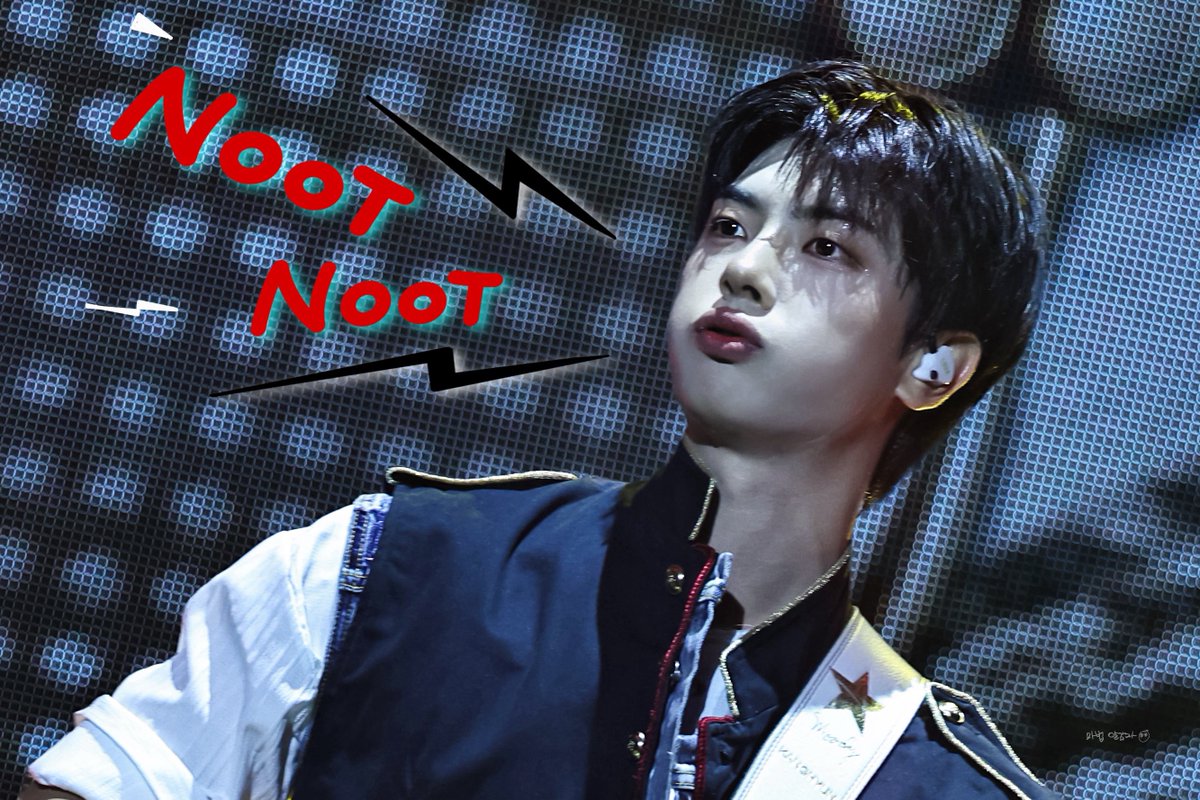magic_9otato's tweet photo. 𝟚𝟞𝟘𝟡𝟙𝟡  𝕆! ℕ𝔼𝕎! 𝔼!𝕧𝕠𝕝𝕦𝕥𝕚𝕠𝕟 𝕍𝕀

[속보] 기타 치는 핑구왕자..
케레나에서 발견‼️🐧👑

#원위 #ONEWE #강현 #KANGHYUN https://t.co/qIXHA0yeDn