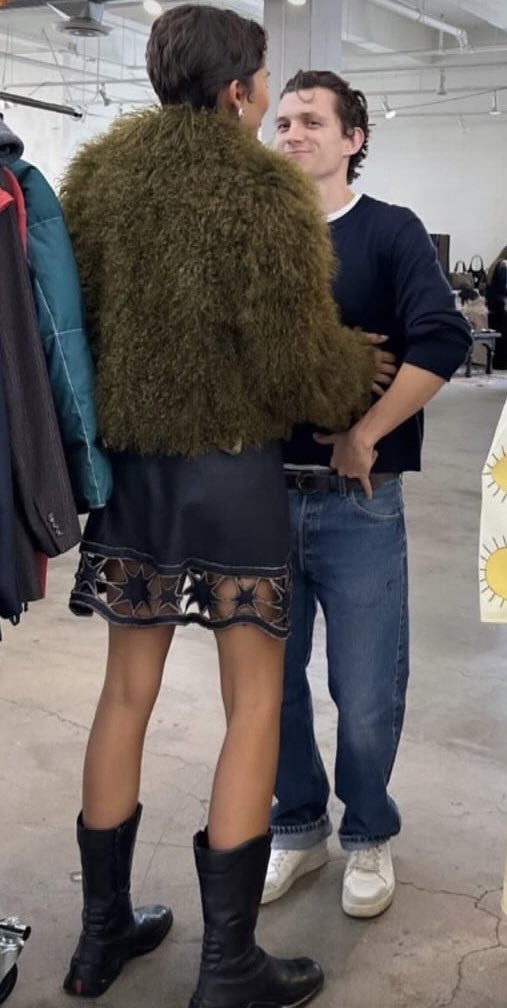 archivedaya's tweet photo. more of zendaya and tom holland at a vintage store in los angeles recently https://t.co/0TV2PKiGGb