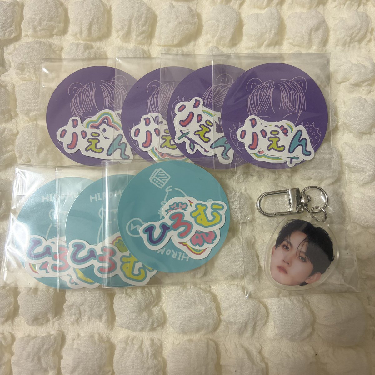 jamini_RYT's tweet photo. INI CITY OF LIGHTS カプセルトイ ステッカー 顔アクキー 交換 買取

譲) ステッカー 許(シュウ)×3 髙塚×3
　  顔アクキー 田島

求) ステッカー 後藤×1 佐野or 0.03/枚＋送料
　   顔アクキー 佐野

郵送希望📮
お気軽にお声掛けください https://t.co/1HuFKxpw0i