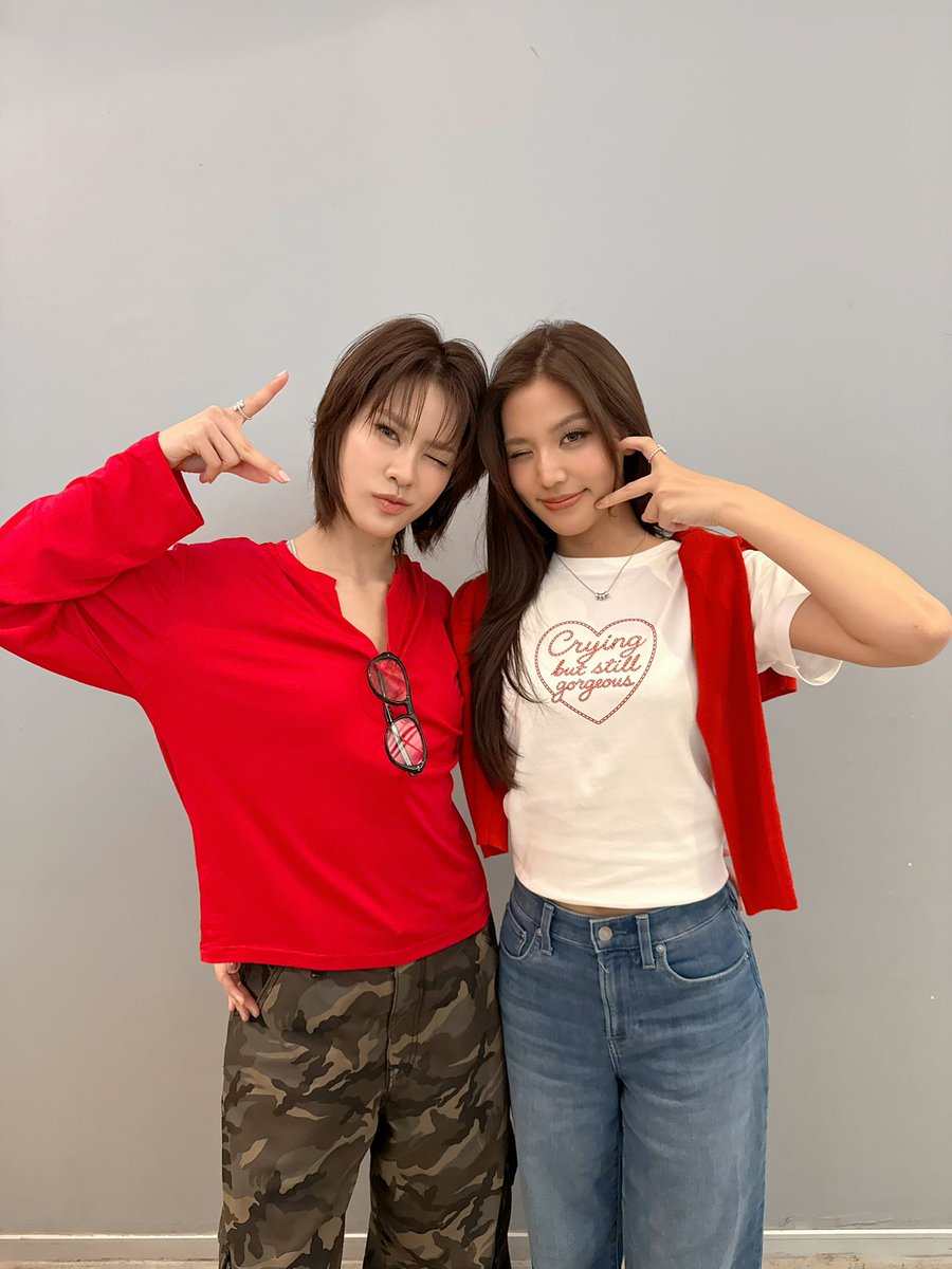 GMMTV's tweet photo. วันนี้! ฝากติดตามและส่งกำลังให้กับ “เอมี่, บอนนี่” ในการเดินสายงาน "Moonshadow : The Afterglow Fan Party" & "Moonshadow : The Afterglow After Party" กันเยอะๆ เลยน้า
#MoonshadowSeriesEP7

"Moonshadow : The Afterglow Fan Party" 🌕💫
🗓️ WED, 14 OCTOBER 2026

"Moonshadow : The Afterglow After Party" 🌙✨
🗓️ THU, 15 OCTOBER 2026

📍ICONSIAM HALL, 7th FLOOR ICONSIAM
And worldwide live streaming via TTM LIVE

📌 TICKETS FOR ALL SEATS WILL BE AVAILABLE ONLINE ONLY AT ThaiTicketMajor ON 4 OCTOBER 2026 AT 1 PM
(Regular ticket sales through all ThaiTicketMajor channels will start on 5 October at 10 AM)

🔗 MORE INFO : https://t.co/bQGh9aMffn

“เงาใต้พระจันทร์ Moonshadow” 🌙🎼
ทุกวันพุธ เวลา 20:30 น. ดูทีวี ช่อง GMM25
ดูย้อนหลัง แอป oneD ที่เดียว เวลา 21:30 น.
#MoonshadowSeries
#GMMTV