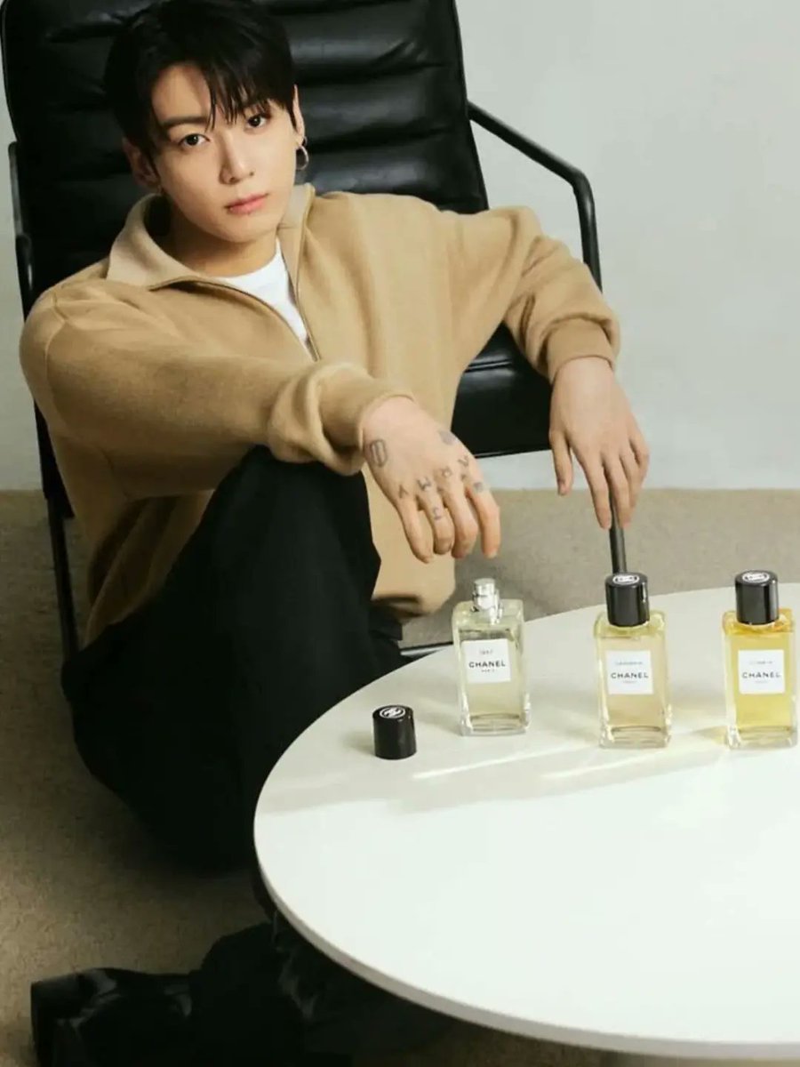 Gabriel5suck's tweet photo. JUNGKOOK x CHANEL BEAUTY. 1957 CHANEL PARIS PARFUM. https://t.co/aGWYp4R57R