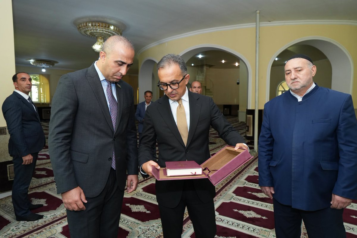 scaragovaz's tweet photo. Dini Qurumlarla İş üzrə Dövlət Komitəsinin sədri Ramin Məmmədov Biləsuvar şəhəri "Cümə" məscidini ziyarət edib.
https://t.co/IBzAtvQz9f
#diniqurumlarlaişüzrədövlətkomitəsi https://t.co/8bpQFA0jt3