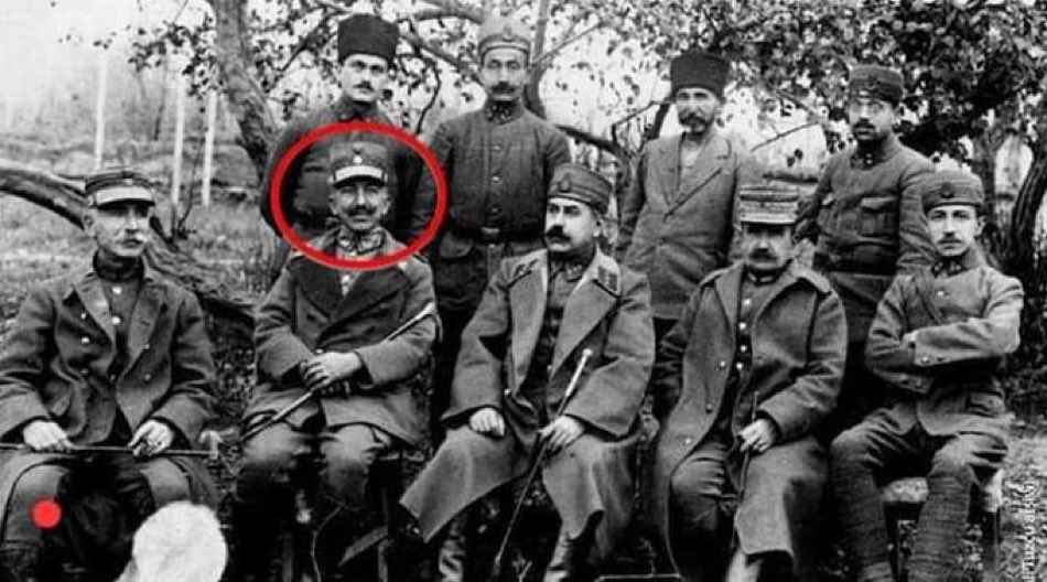 MetehanYEDEKHES's tweet photo. @takotrakis2 @CMouroutis Sen korkak pislikten başka bir şey değildin, hala öylesin. 

Karşımıza ne zaman çıksan senin sonun hiç değişmedi, değişmeyecek. https://t.co/UbAvzrHQtv