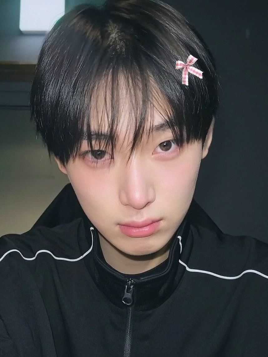sunooyaaa2003's tweet photo. กบรอดมั้ย🥺 เค้าจารักษากบเอง🥺 https://t.co/tWbZvwg6Ig