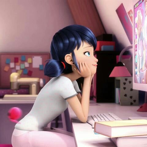 hillitski's tweet photo. yo viendo sus destacadas https://t.co/U4qjSZwBGv