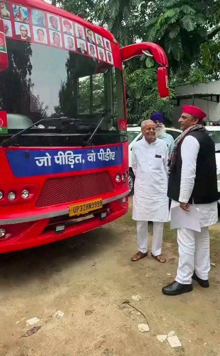 rajeev01043258's tweet photo. जोरदार स्वागत करिए शेर आ रहा है आज रायबरेली‼️ https://t.co/ZzyiwwJrNp