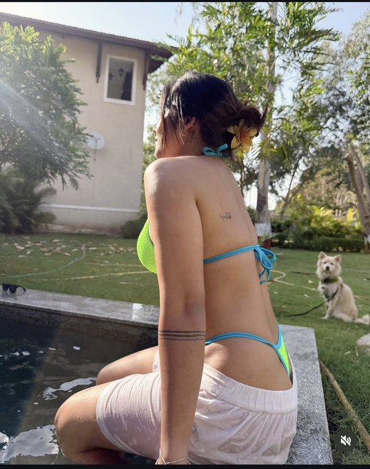 allaboutworldha's tweet photo. Summer 🏝️
#SofiaAnsari https://t.co/qxGhXZwjNx