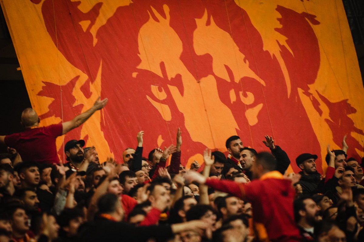 GalatasaraySK's tweet photo. Günaydın #Galatasaray Ailesi https://t.co/ahVpdpJRwo