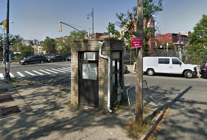 NYCEMSwatch's tweet photo. The World's smallest NYPD substation is on Williamsburg St. East and Keep St. in Brooklyn. https://t.co/gGcntYCHh3