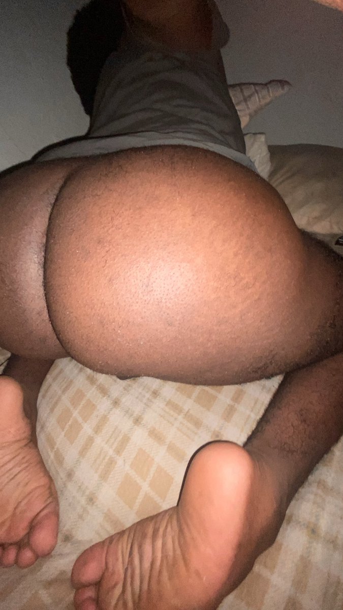 jusvibewes's tweet photo. goodnighttt who likes feet?!? Might make more with my soles in them https://t.co/nXy8xMx3ag