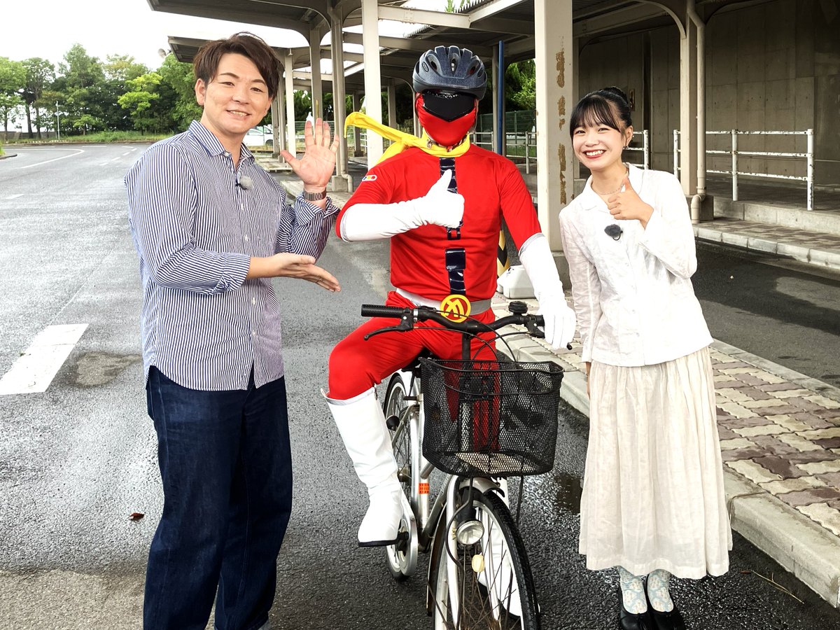 PLUS19395968's tweet photo. 次回は10月8日放送「あなたが考えた『讃岐餃子』
コンテスト」「自転車に乗るときはヘルメットを着用」について紹介します。

 OHK（8ch）
サン讃かがわPLUS 木曜日よる9時54分～放送
#ＯＨＫ #サン讃かがわPLUS #香川県 #讃岐餃子 #餃１グランプリ  #自転車 #ヘルメット #藤本紅美 #楢崎瑞 https://t.co/A03kEBEp17
