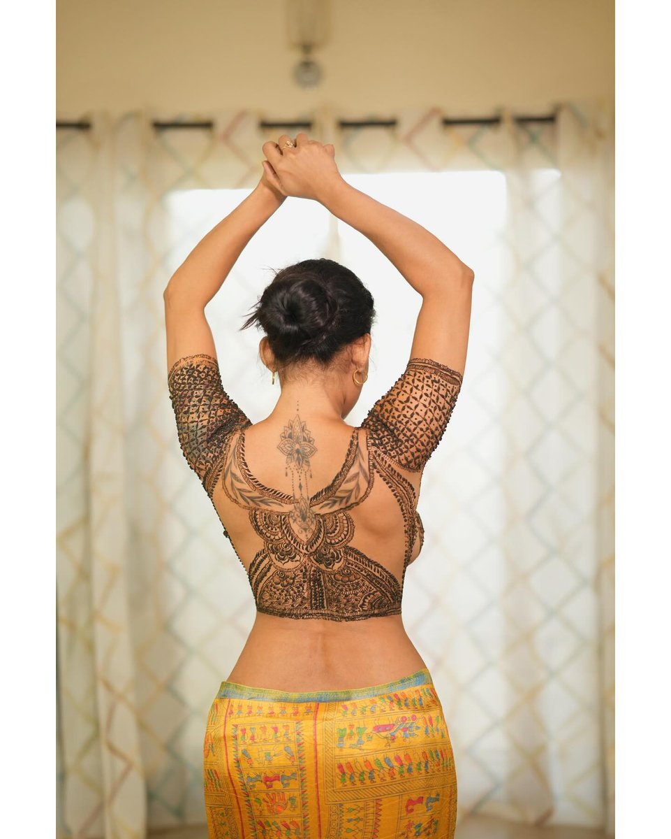 tonyhitde3000's tweet photo. Mehndi Half View https://t.co/CEut6gMpUY