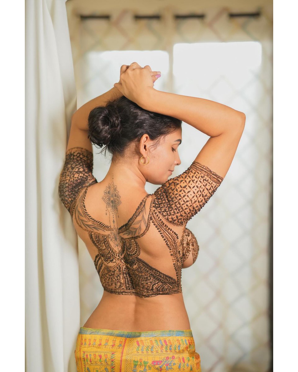 tonyhitde3000's tweet photo. Mehndi Half View https://t.co/CEut6gMpUY