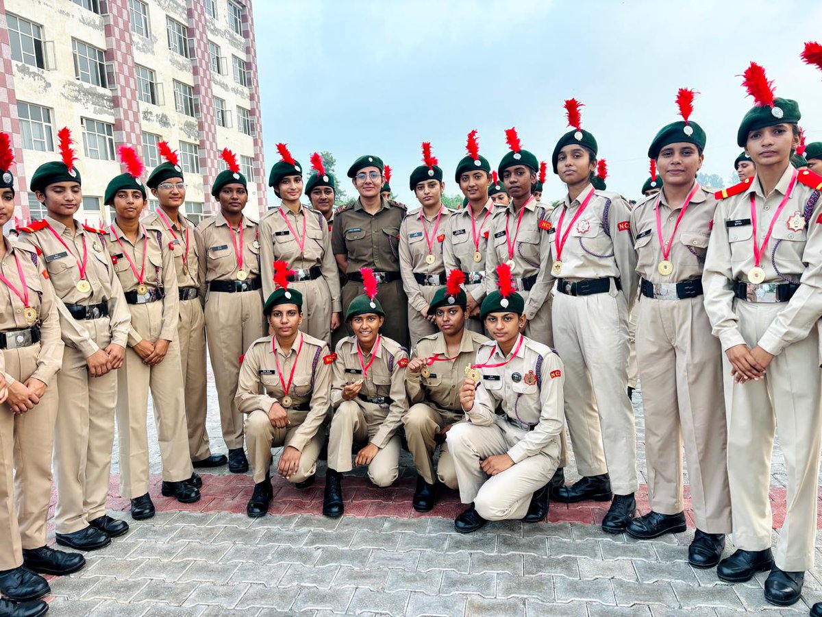 ssjgcsirsa1997's tweet photo. NCC Cadets of Shah Satnam Ji Girls’ College, Sirsa, under 3 HR Boys Battalion, Hisar, NCC Group HQ Rohtak, brought laurels to the college by securing an impressive 34 medals at the 10-day Combined Annual Training Camp (CATC) held from June 12 to 21.
#NCC #NCCCadets #ProudMoment https://t.co/pAVoGmGxmJ