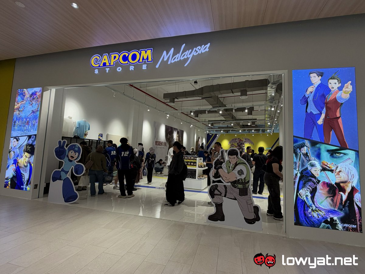 LowyatNET's tweet photo. Capcom Pop-Up Store Now Officially Open At LaLaport Bukit Bintang

https://t.co/SmXXTcwHhF https://t.co/mtiCnNDCt9