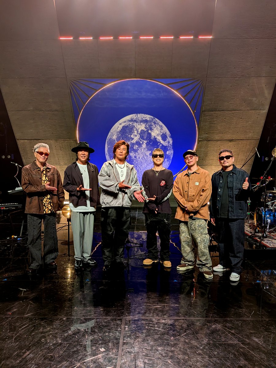 Skoop_jp's tweet photo. 📣TV出演情報📺

番組名：TBS「PLAYLIST」
日時：9月29日(火) 26:26〜27:36（※一部地域を除く）
番組HP：https://t.co/oPmOyhzbQM

Skoop On Somebody × Full Of Harmony
「90° feat. Full Of Harmony」をコラボ披露いたします✨
ぜひご覧ください！

#SkoopOnSomebody
#FullOfHarmony 
#Meteor #rnb https://t.co/bZo5kbFOmb