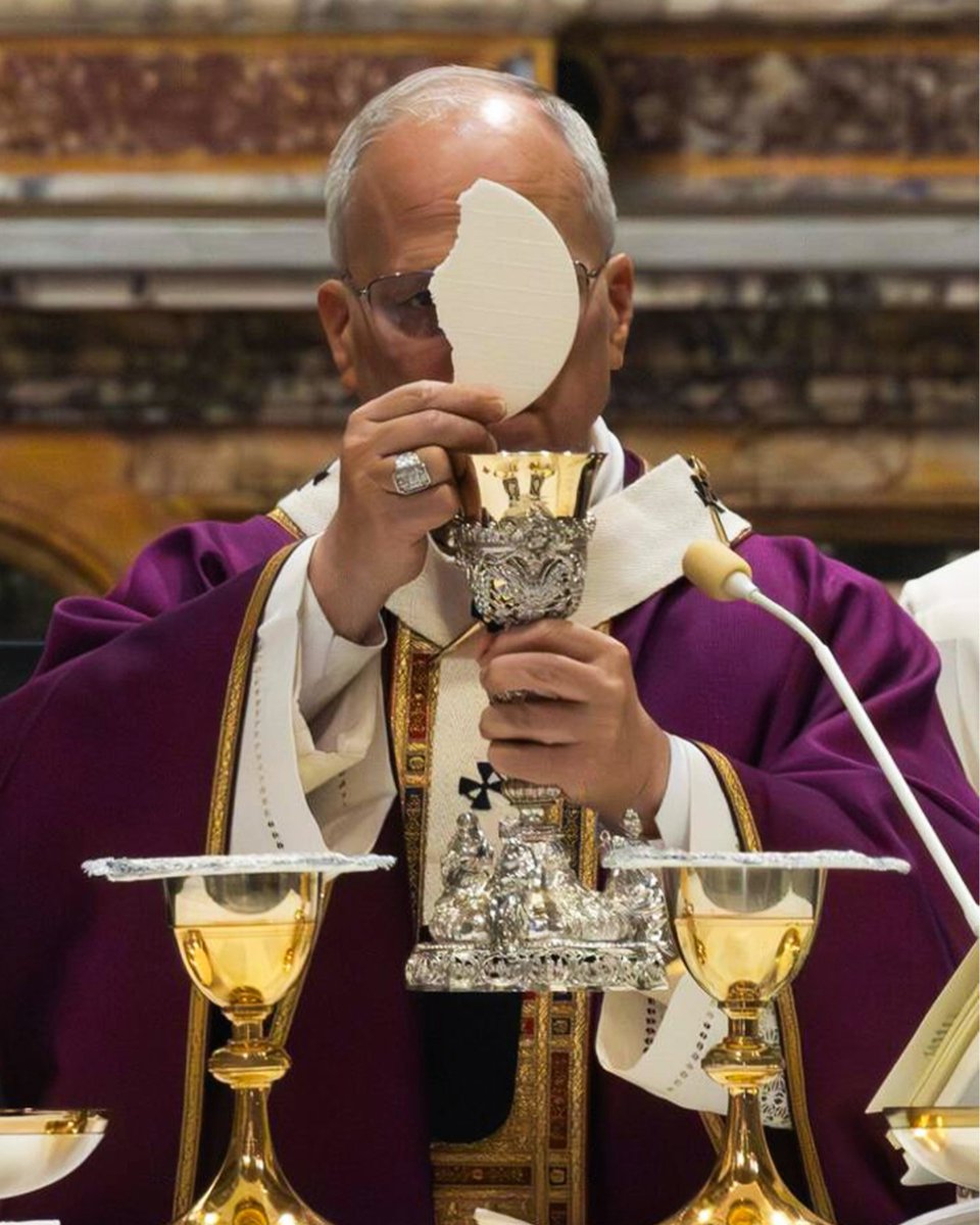UcheMaryOkoli's tweet photo. “The greatest love story of all time is contained in a tiny white host.”
— Ven.  Fulton Sheen https://t.co/gXx0l0g2et