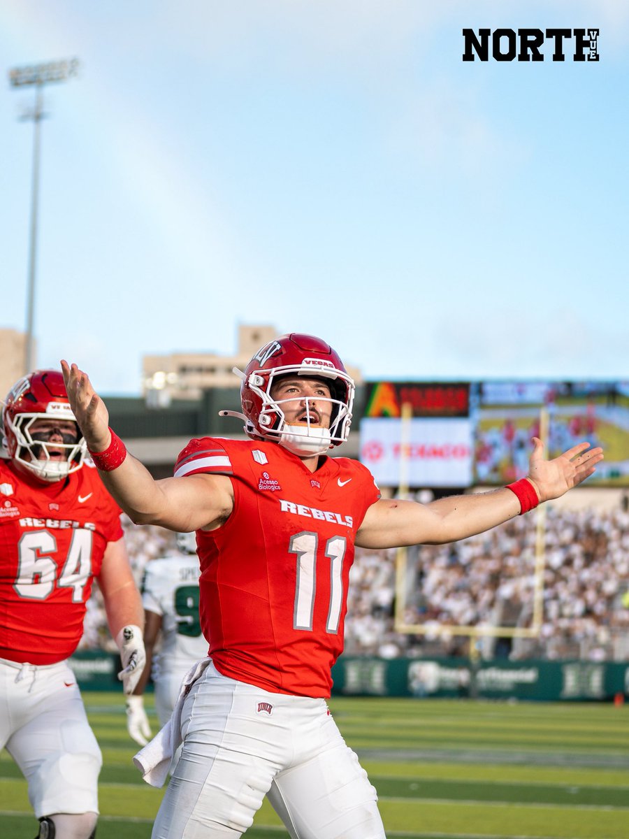 northvue's tweet photo. Island Showdown 

A 9th island battle between the UNLV Rebels and Hawai’i Rainbow Warriors would see the Rebels spoiling the Warriors home debut. Read more on our website: https://t.co/bPBm8ed4UE 

📸: @pakelawheeler https://t.co/OsNPnAYxuS