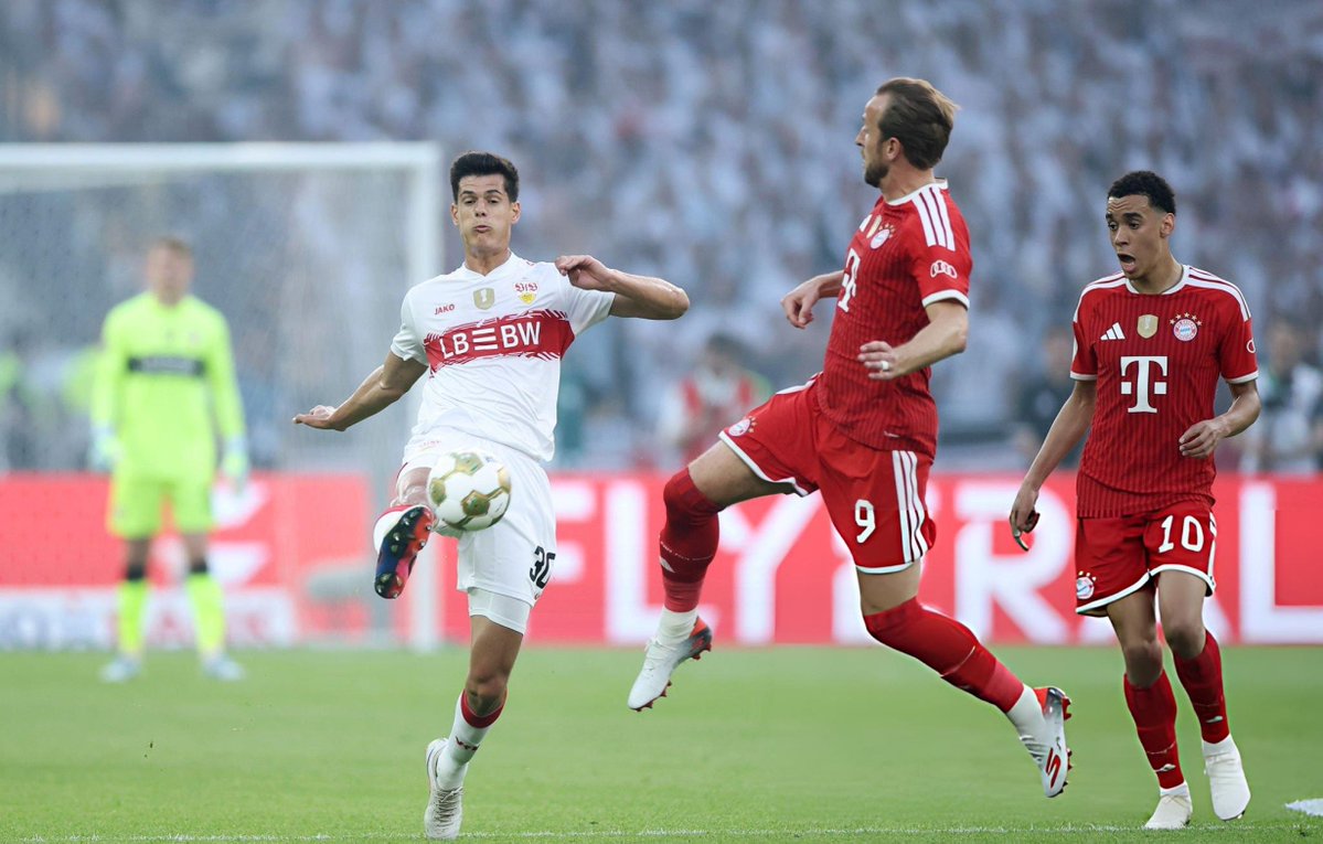 iMiaSanMia's tweet photo. • Whom would you give the Ballon d'Or to?

Chema Andrés (Brighton, ex-Stuttgart midfielder): "Harry Kane. I’ve had to suffer playing against him in Germany. I think he’s had an incredible season."

[@elchiringuitotv] https://t.co/wqoa9aIz6Z