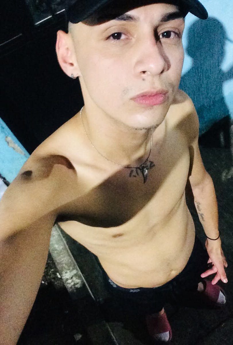 bryanjuarezgt's tweet photo. Quien para charlar un rato 😌? https://t.co/C6sOHhB9Fz