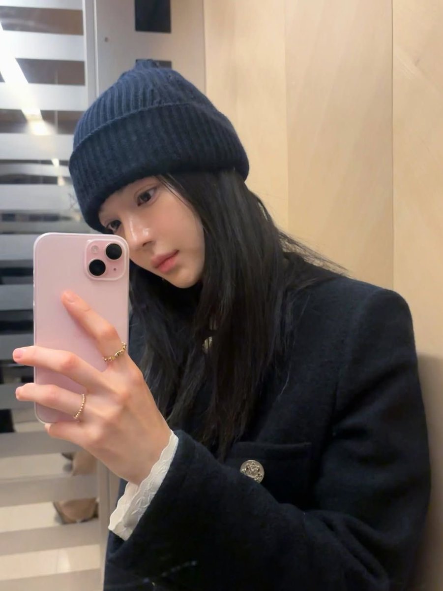 puspa_azure's tweet photo. @arcdemy Hello, I am Puspa D. Ravischa.

I have answered the call of Arcanum Academy and am prepared to enter its sacred grounds as a newly chosen Demigod.

My belongings are packed, my path awaits, and I am ready to begin my journey into the unknown. 🔮 https://t.co/YNCihSEd7k