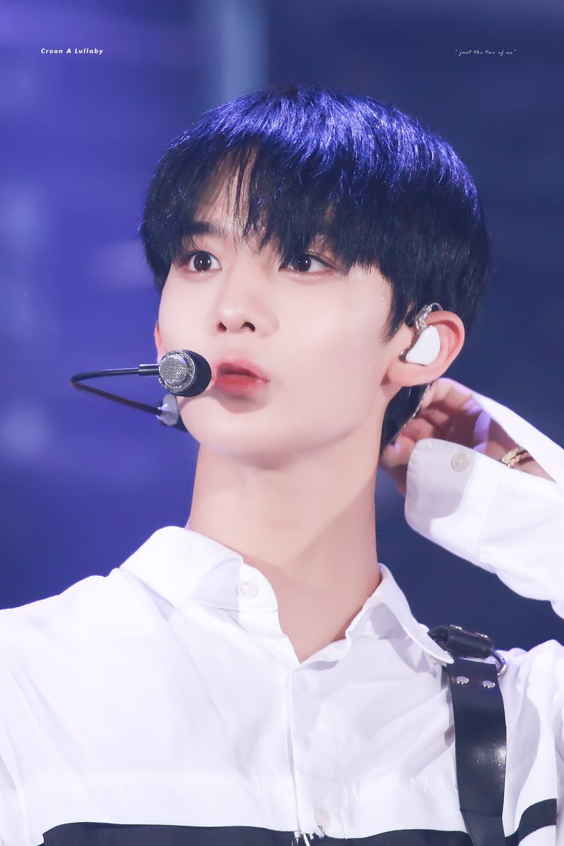 meopi__'s tweet photo. 180603 막콘때 너무 예뿌네..🫰🏻🩷 https://t.co/OcfNtUJ8ST