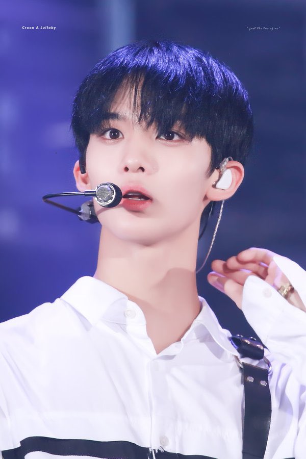 meopi__'s tweet photo. 180603 막콘때 너무 예뿌네..🫰🏻🩷 https://t.co/OcfNtUJ8ST