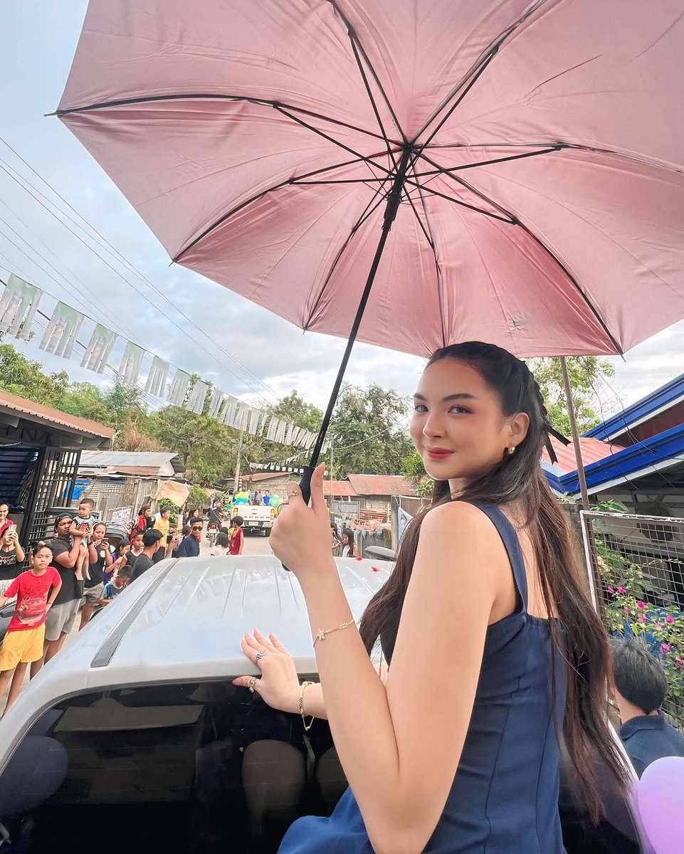 Bellewdeu's tweet photo. @Lyndongeuu @isaltuarez Yung sinasabu mong Flop proven na box office success confirmed mismo ni ABS yan etong mga Mvs ng Idol mo tapos event ang walang proof na makakapag debunk duwag @Lynd https://t.co/Sbm2v864TN