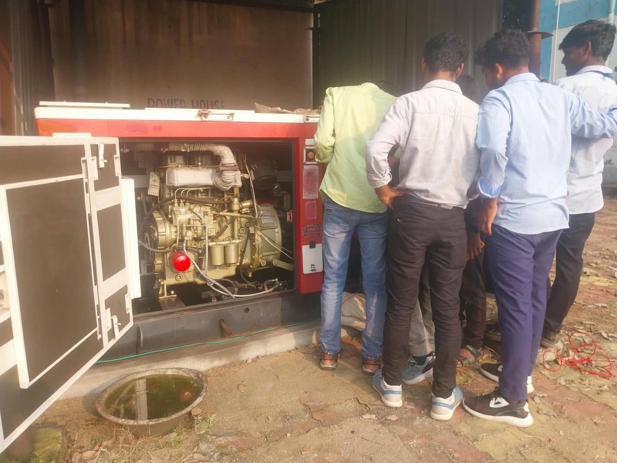 GManbazar's tweet photo. ⚡ Hands-on Learning at its Best! ⚡

Students of Electrician Trade, Manbazar Govt ITI performing practical classes with full enthusiasm.

From wiring to circuits - learning by doing is our motto!📍 Manbazar Govt ITI, West Bengal https://t.co/4HoOtqLFKo