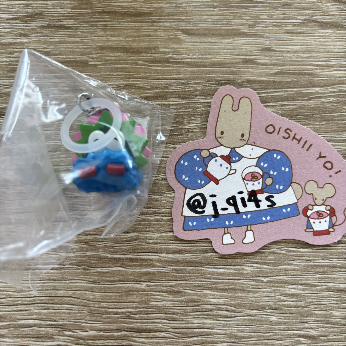 j_qi4s's tweet photo. プロ野球 マスコット めじるしアクセサリー 交換

【譲】
スラィリー

【求】
ジャビット

都内手渡しまたは郵送

連絡お待ちしてます。 https://t.co/4Wk56AIcyV