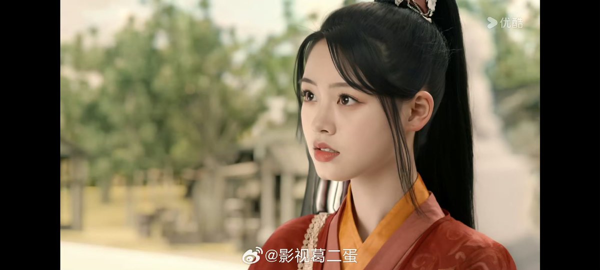 ming_0h's tweet photo. 주연 여배가 봉살당해서 여주는 ai기술로 얼굴을 바꾸고 아예 드라마 제목까지 바뀐 고만 작가의 미미일소흔경성. 바뀐 여주배우는 왕주열 이라는 배우고 바뀐 드라마 제목은 일소경성. 오늘 유쿠에 바뀐 얼굴과 제목으로 새롭게 올라왔다네 https://t.co/xfkf0lcwko