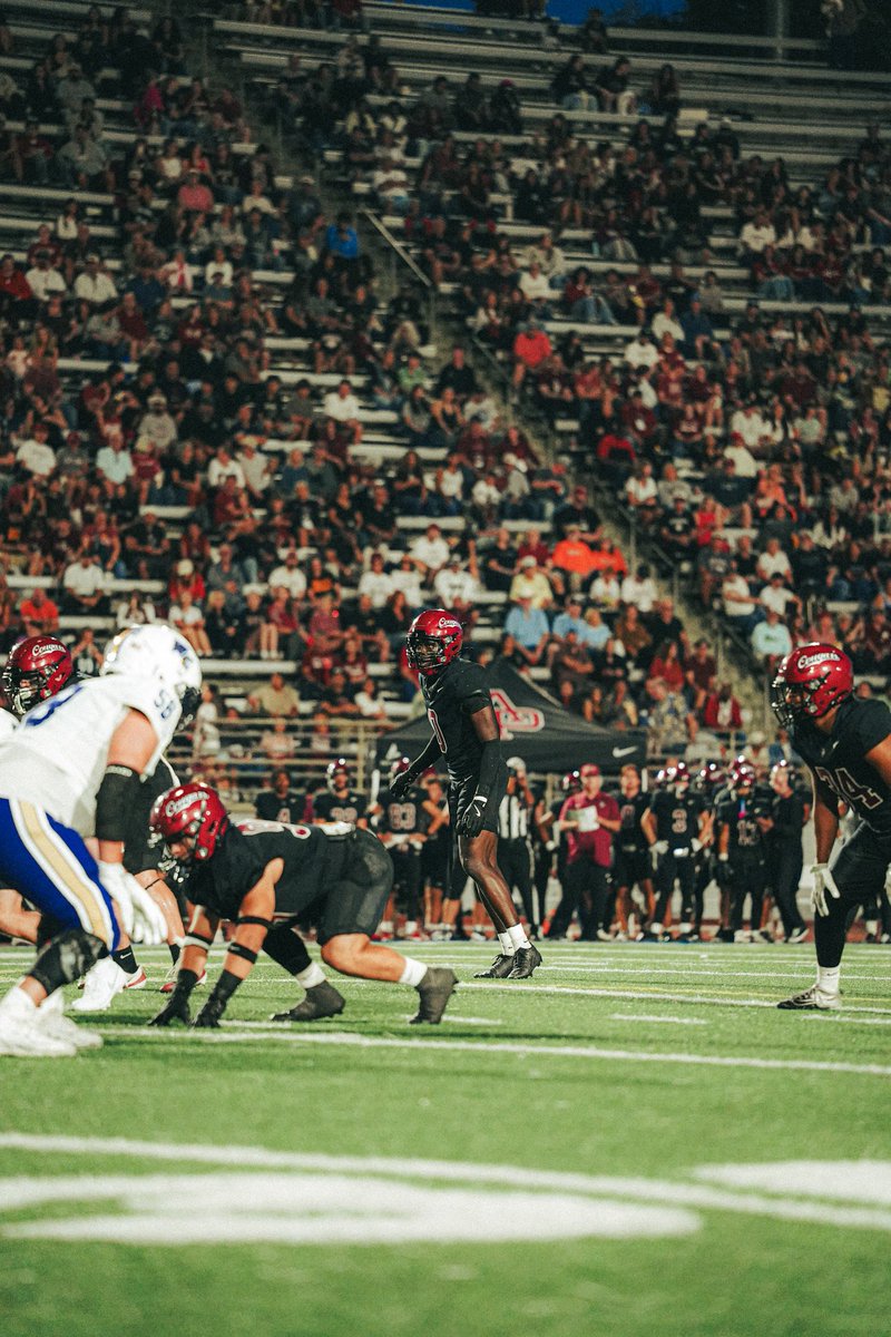 CoachTWebb's tweet photo. Brick &amp; Black is Back. 

#ComeToTheZu 🌴 https://t.co/H8jHsPWEL8