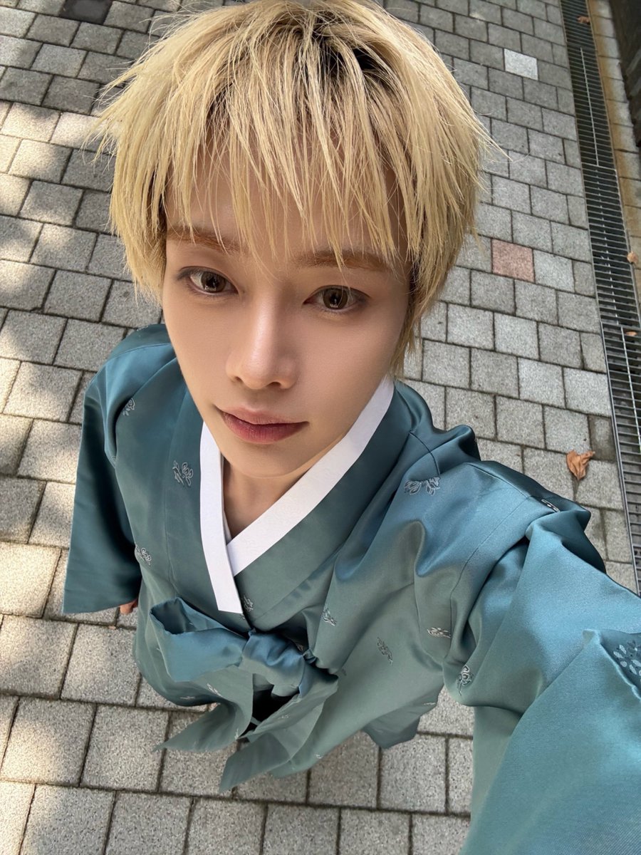 TPST_twt's tweet photo. [#한빈] 여러분~ 행복한 한가위 보내세요 ♡ https://t.co/gSpixjuJjs