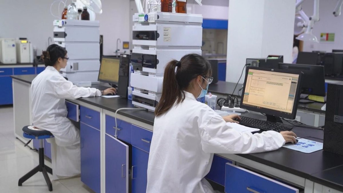 Invest_Nanjing's tweet photo. From US$2.5M to US$8.5M in registered capital.
10+ years rooted in Nanjing.
50,000+ pharmaceutical reference standards developed.
Canadian pharma company TLC is clear proof that Nanjing is a prime destination for foreign investment. #Nanjing #TLC https://t.co/zmp66sryNg