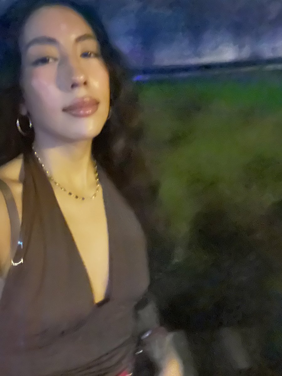 VelosiUulo's tweet photo. Quiero calificar ;) me gustan grandes y gruesas 😌 https://t.co/WEy3R7I0Xu