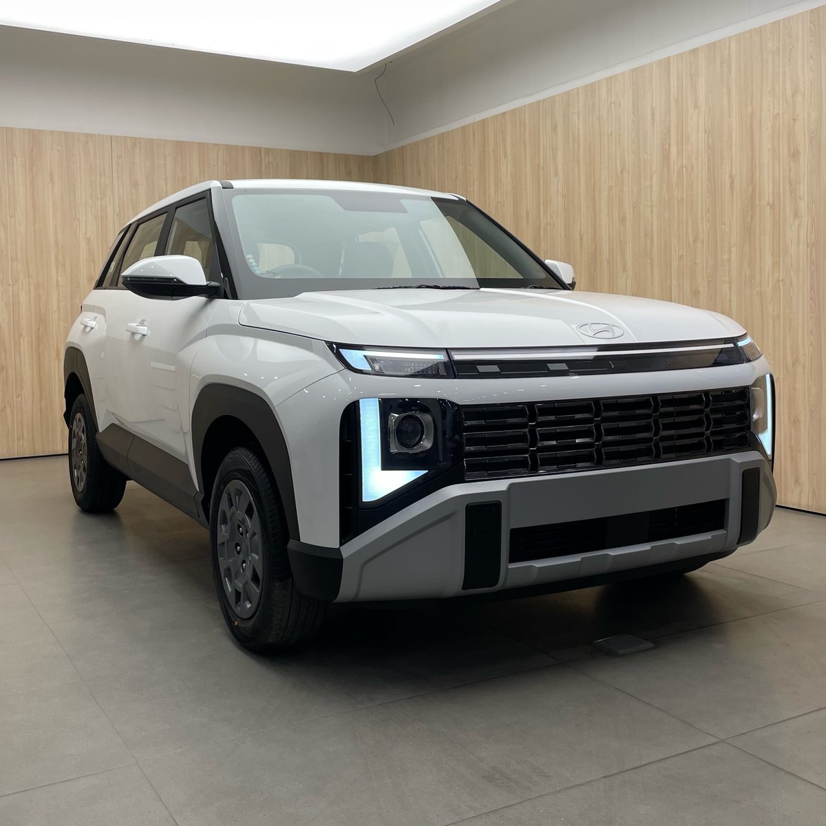 GaRubi3's tweet photo. New Hyundai Venue HX4 2026

Hyundai Venue HX4 
2026 Hyundai Venue second base model 
Hyundai Venue 2026 https://t.co/0HrMNF9kck